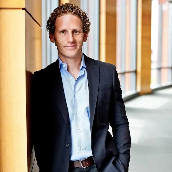 Jonah Berger Keynote Speaker and Wharton marketing professor