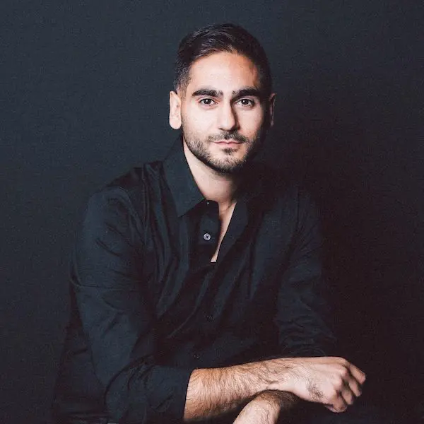 Bestselling Author Speaker Alex Banayan