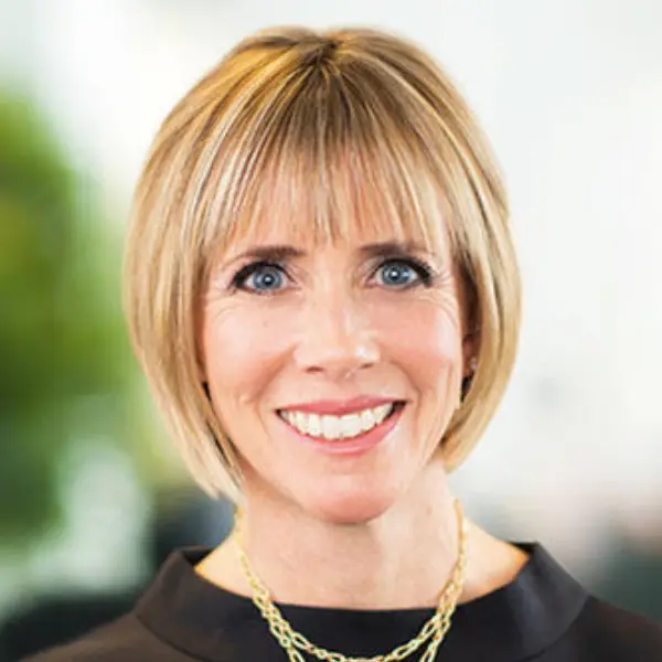 Edie Lush Keynote Speaker and award-winning journalist and event MC