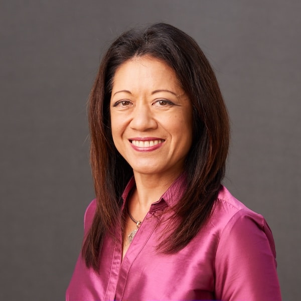 Charlene Li Keynote Speaker and expert on disruptive transformation and AI strategy