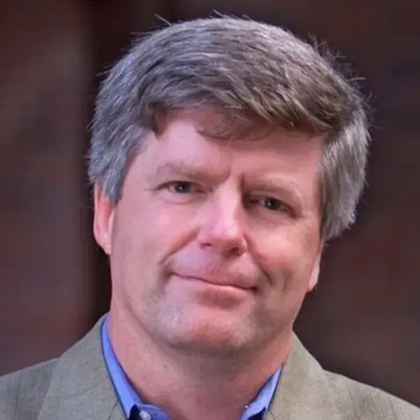Tom Davenport Keynote Speaker and world authority on AI and business analytics