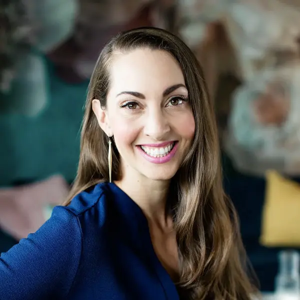 Bestselling author speaker Vanessa Van Edwards