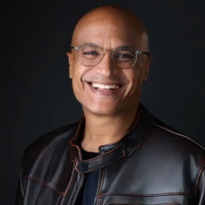 Leo Olebe Keynote Speaker and Global Tech Executive