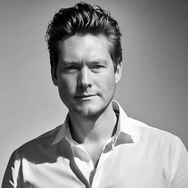 Tom Goodwin Keynote Speaker and digital transformation futurist